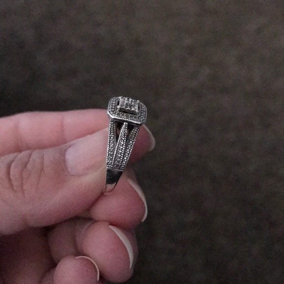 Sterling silver ring - Picture 2 of 4